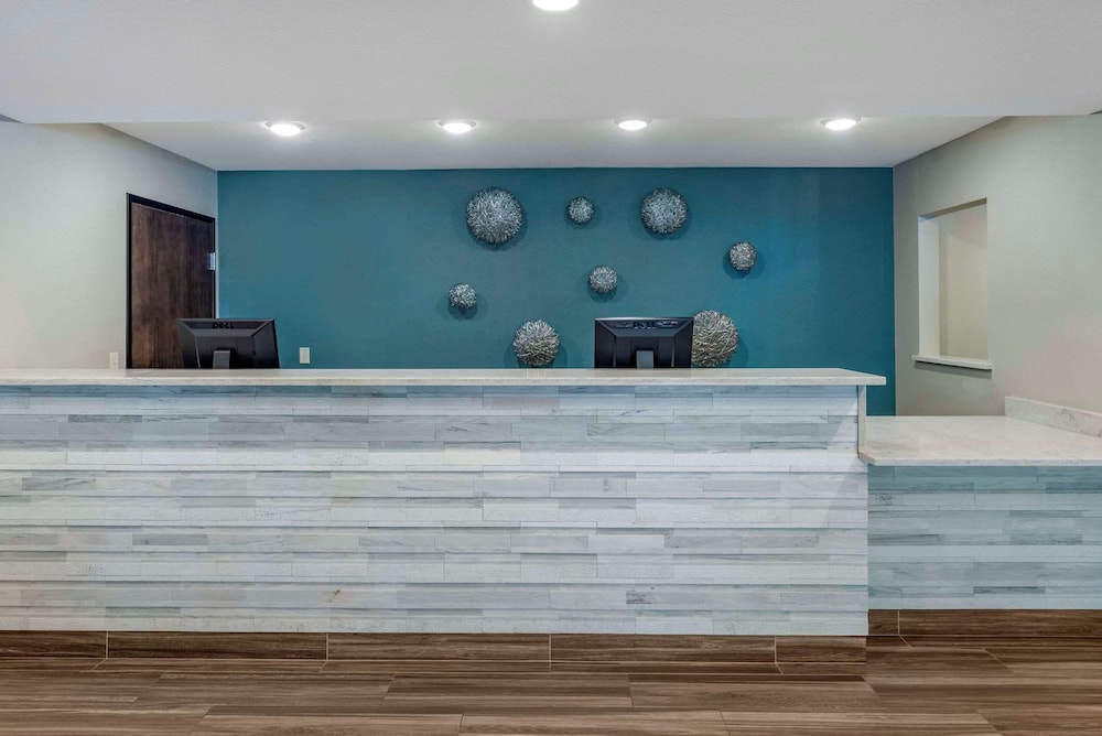 Comfort Inn & Suites Tualatin - Lake Oswego South 7/60