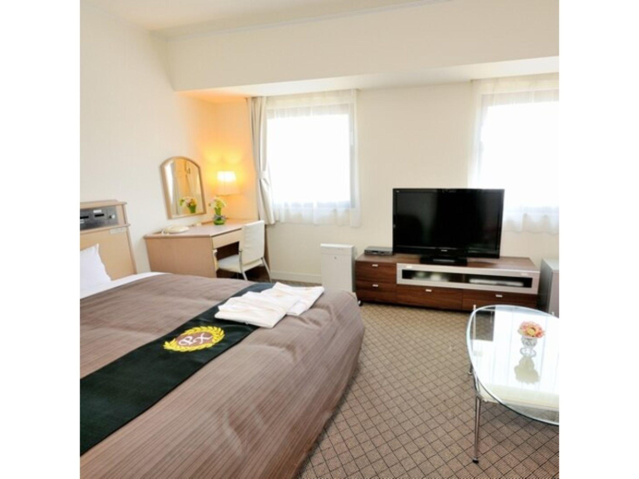 Excel, Double Bed, Top Floor, Smoking