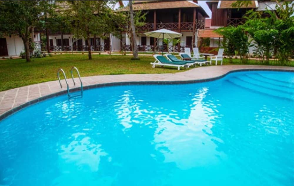 MOUANG LUANG HOTEL 43/47
