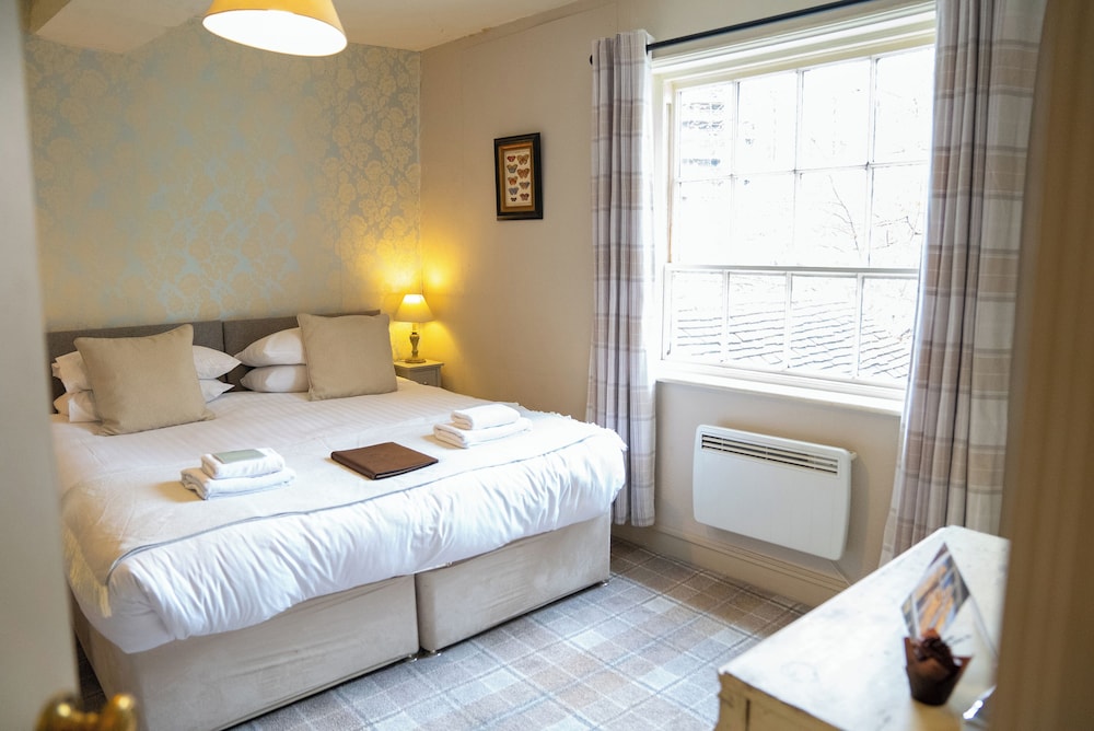 STANDARD, DOUBLE BED