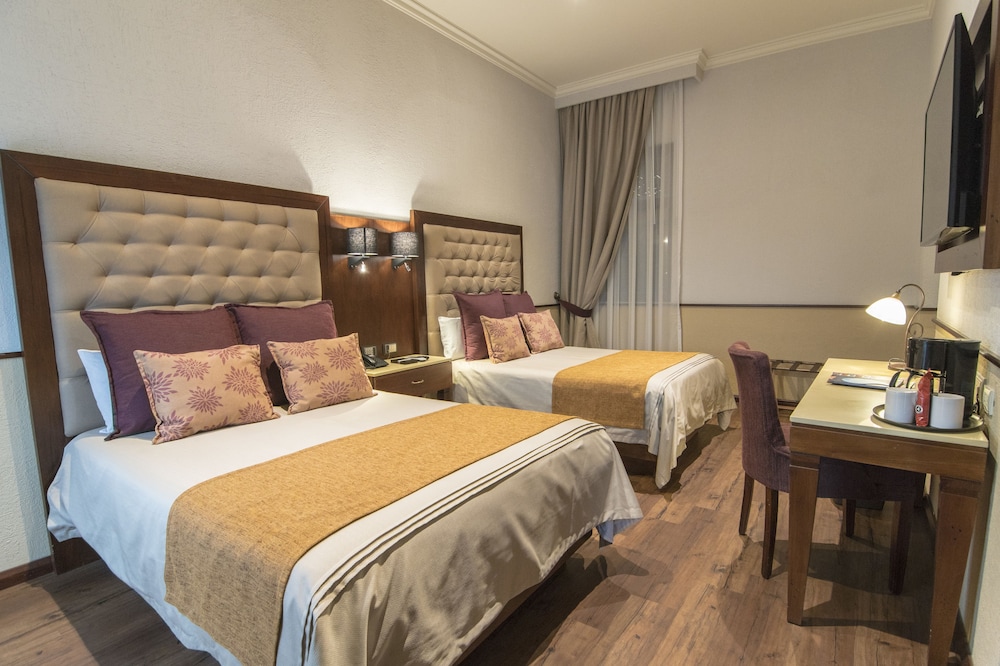 Hotel Morales Historical & Colonial 25/73