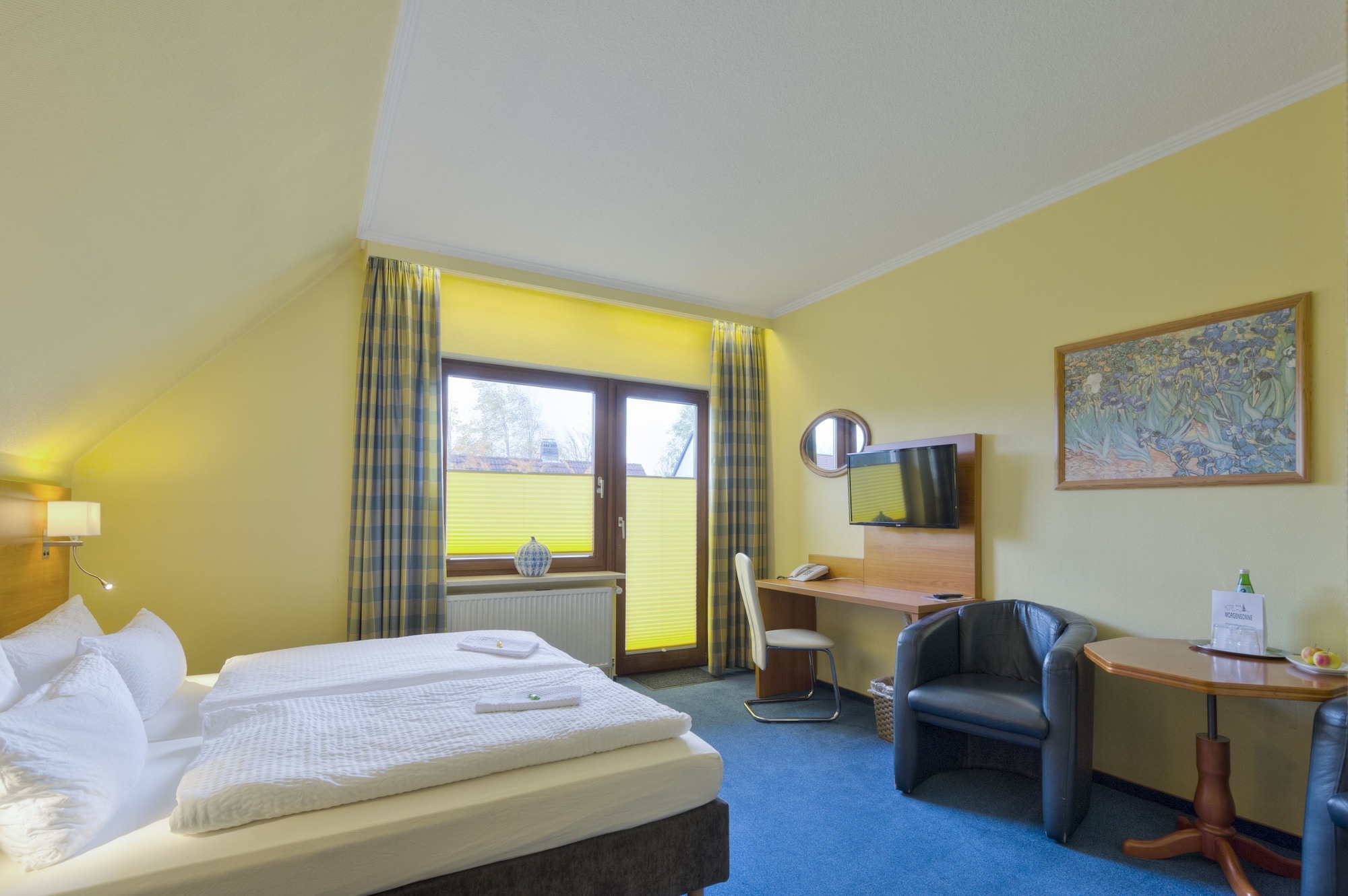 Room, King Bed, Balcony