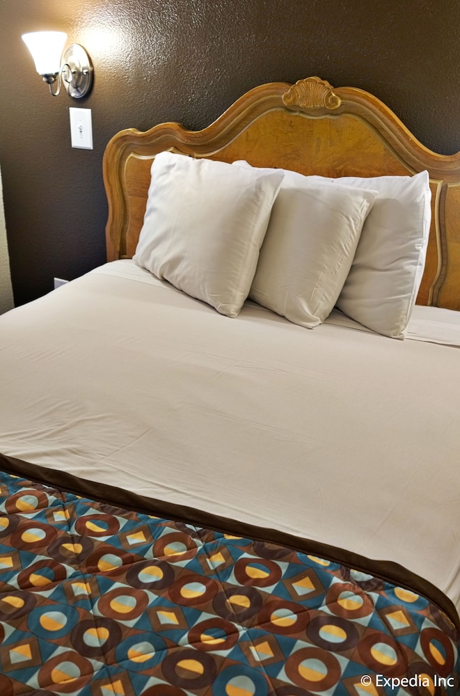 Anaheim Discovery Inn & Suites photo4