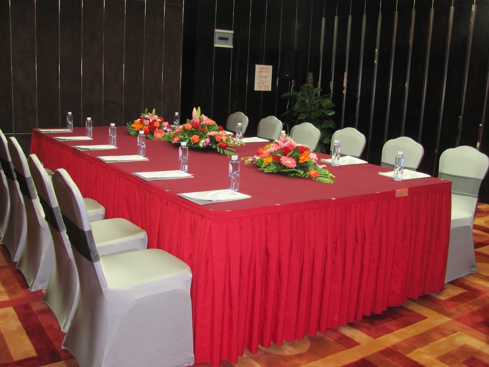 Rivan Hotel Rica 55/58
