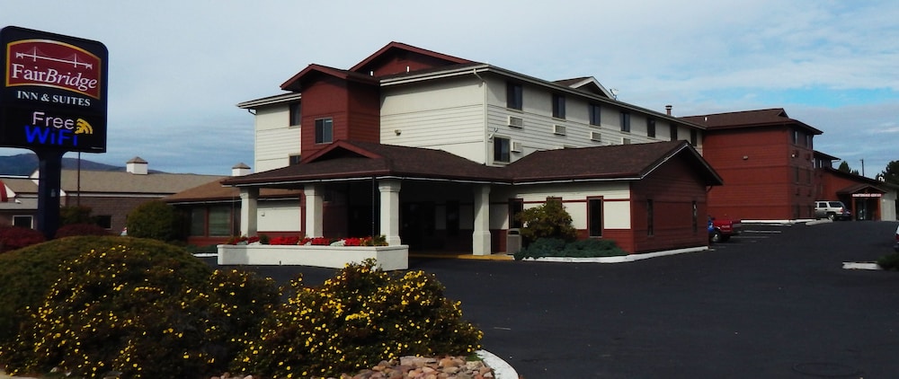 GuestHouse Inn, Suites & Conference Center Missoula 1/81