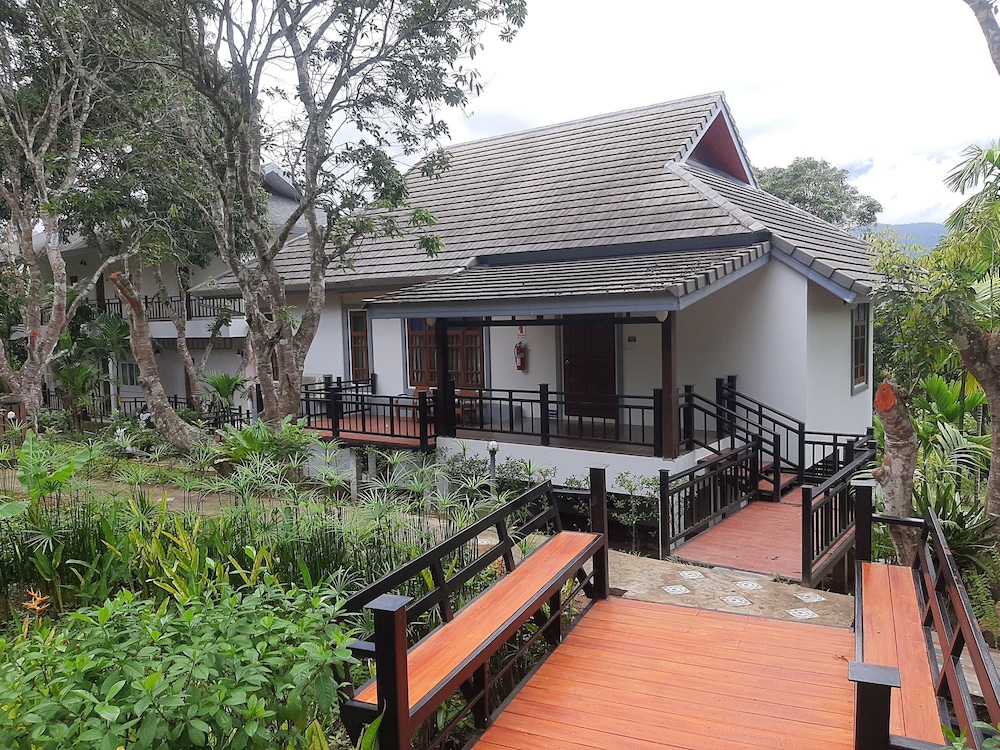 Buraphat Resort 44/50