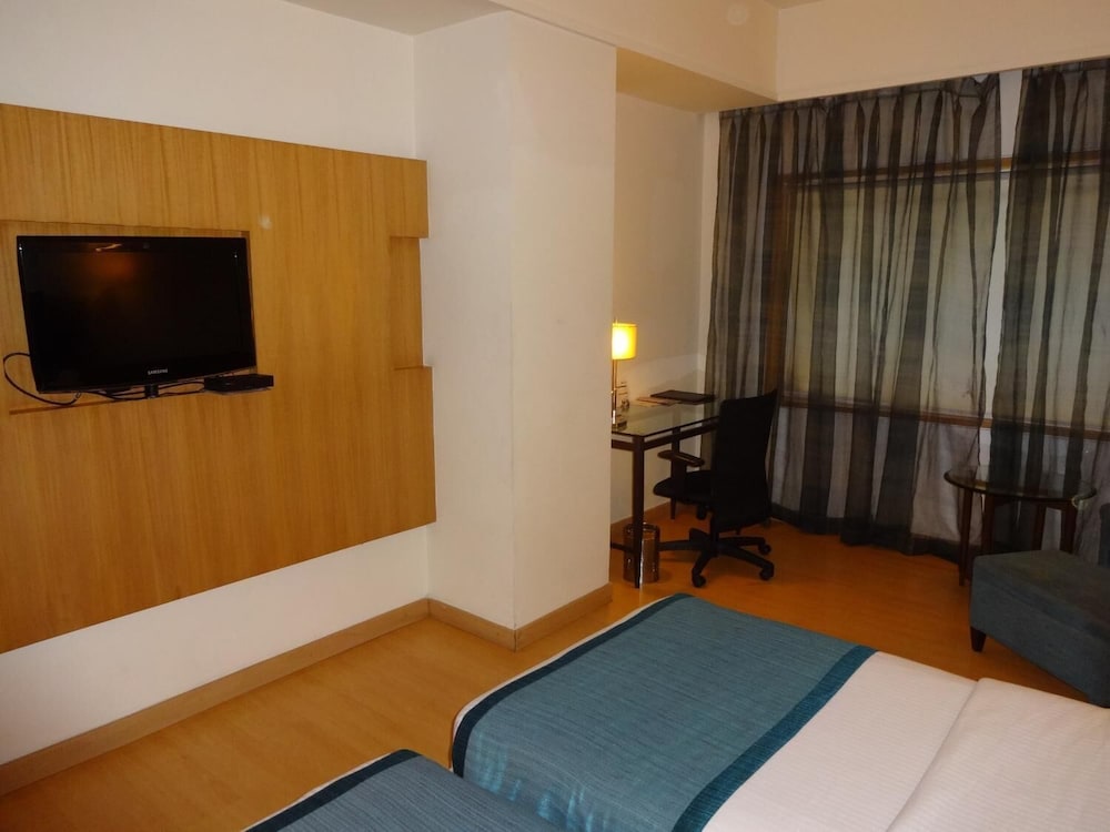 Minerva Grand Banjara 12/33