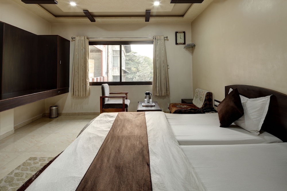 Hotel Good Night 19/50