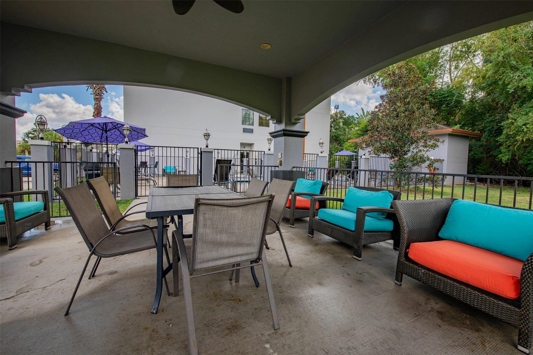 Comfort Suites Oil Center 30/60
