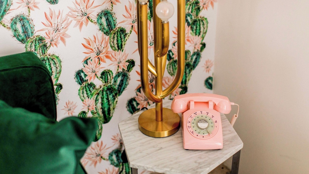 The Wesley Palm Springs 48/75
