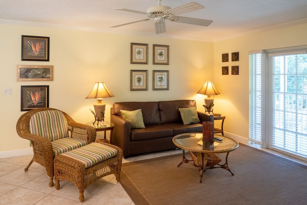 Siesta Key Inn 23/50