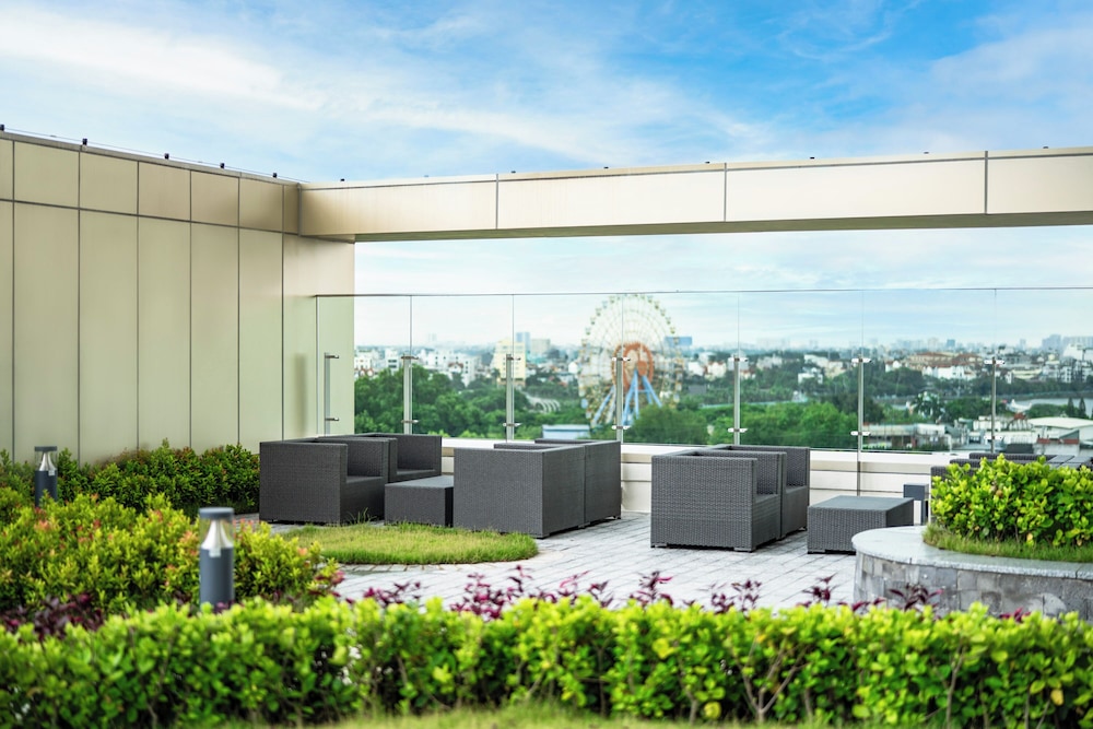 L7 WEST LAKE HANOI by LOTTE L7 RESIDENCES 5/66