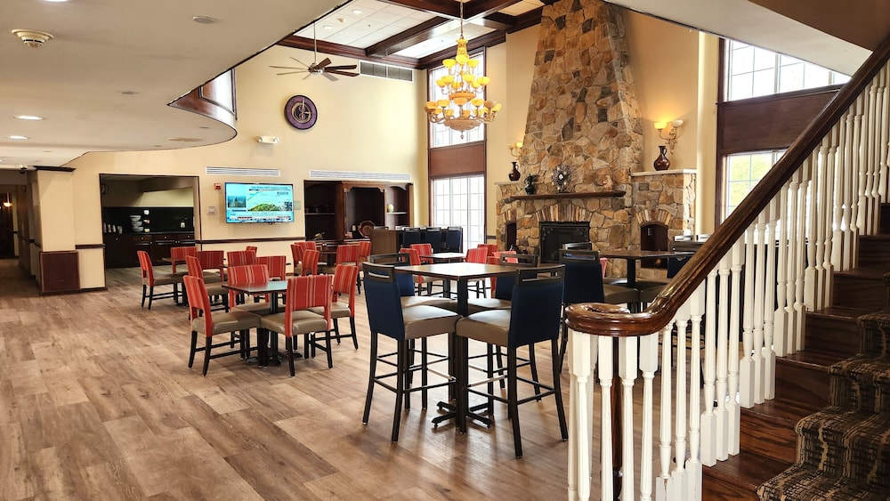 Comfort Inn & Suites Mount Pocono 41/50