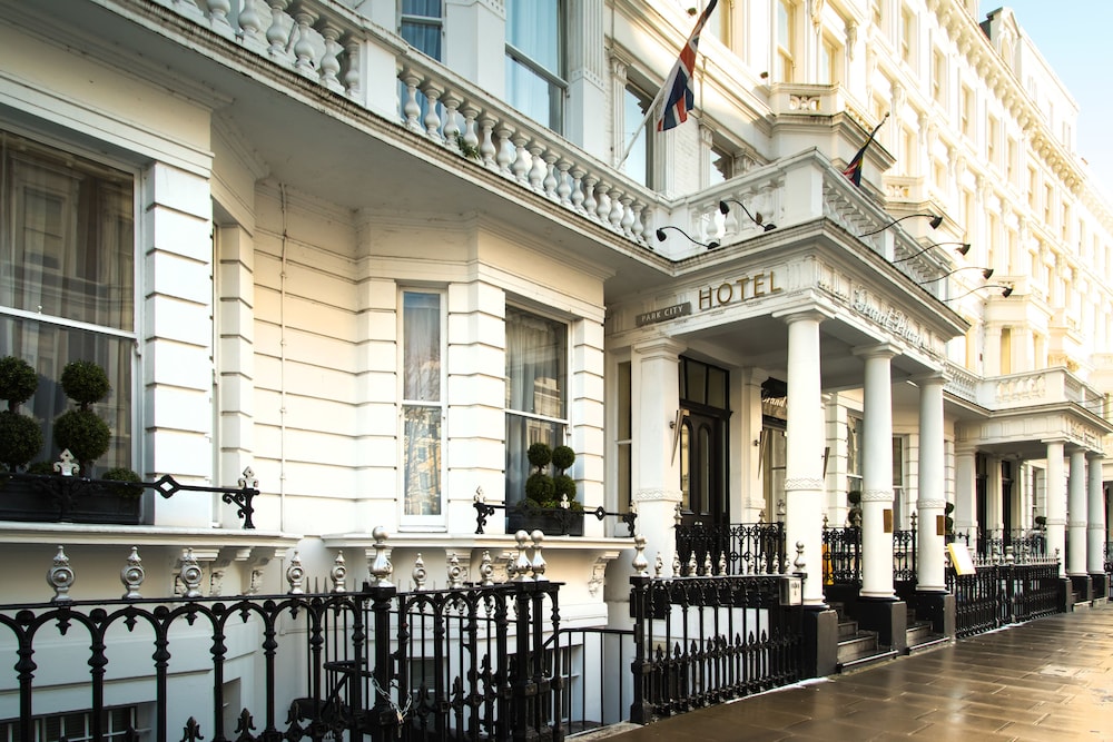 PARK CITY GRAND PLAZA KENSINGTON in LONDON