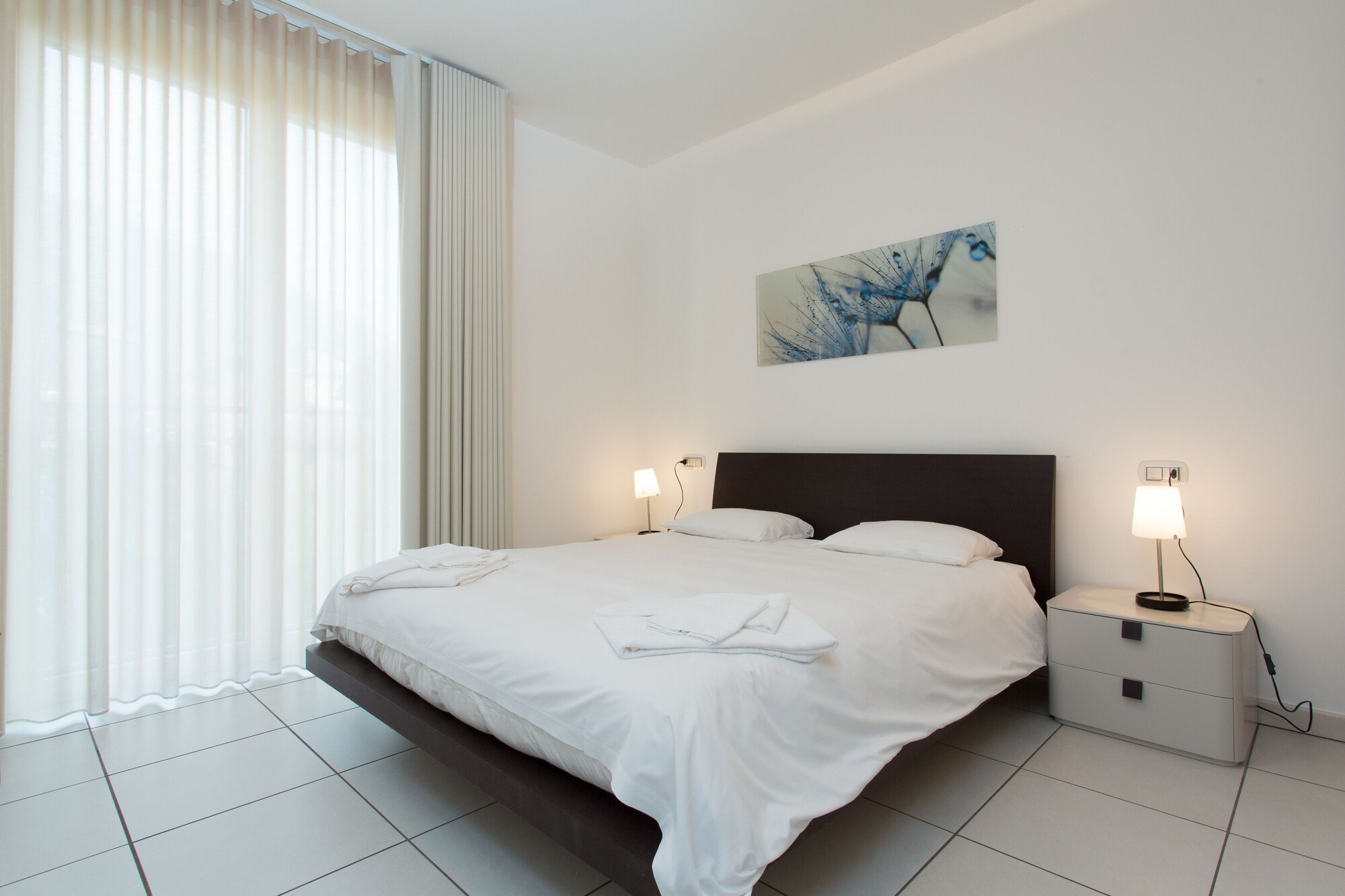 2 Bedrooms, Superior, Apartment, 2 Double Beds, Partial Lake View, Garden Area