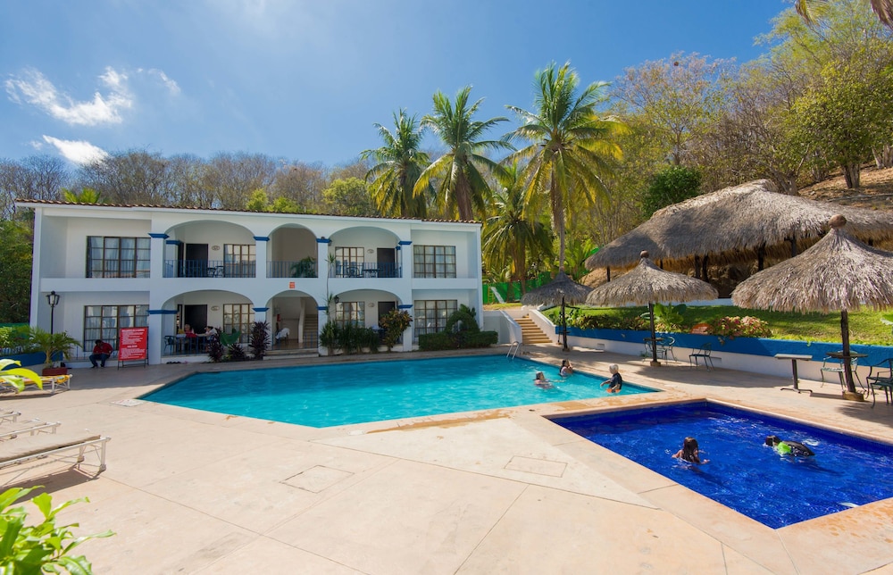 Hotel Azul Sirena 1/56