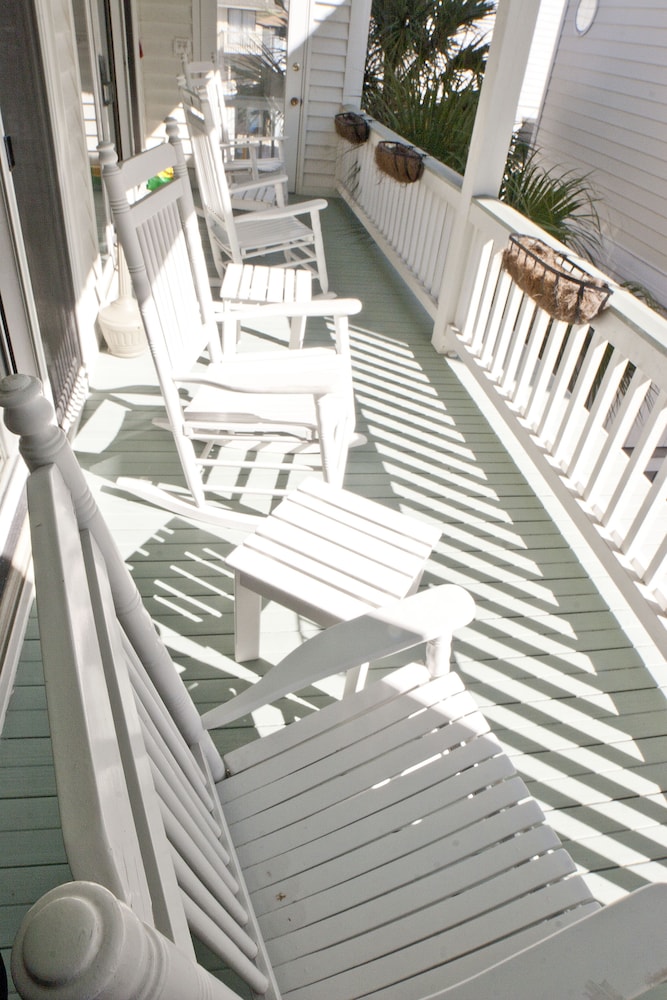 DeSoto Beach Bed & Breakfast 4/40