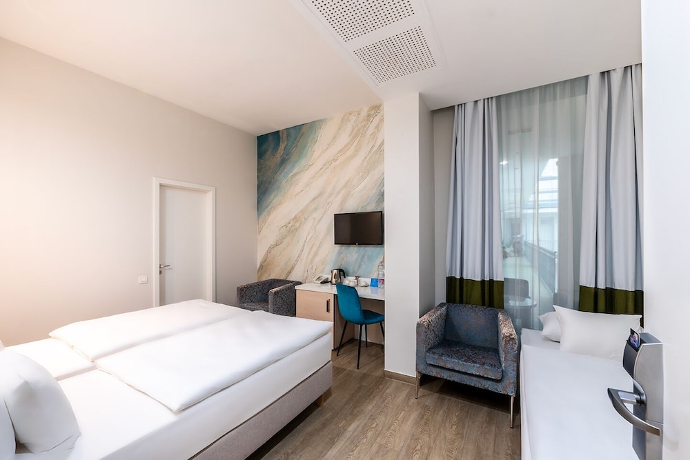 Atrium Hotel by Mellow Mood Hotels 24/64