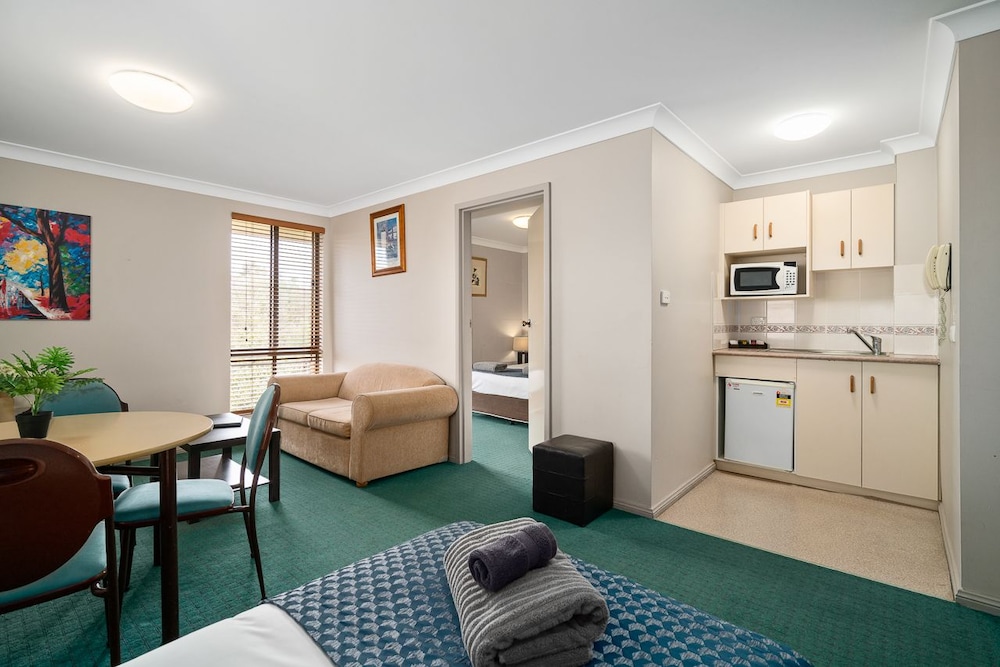 Garden City Motor Inn 36/53