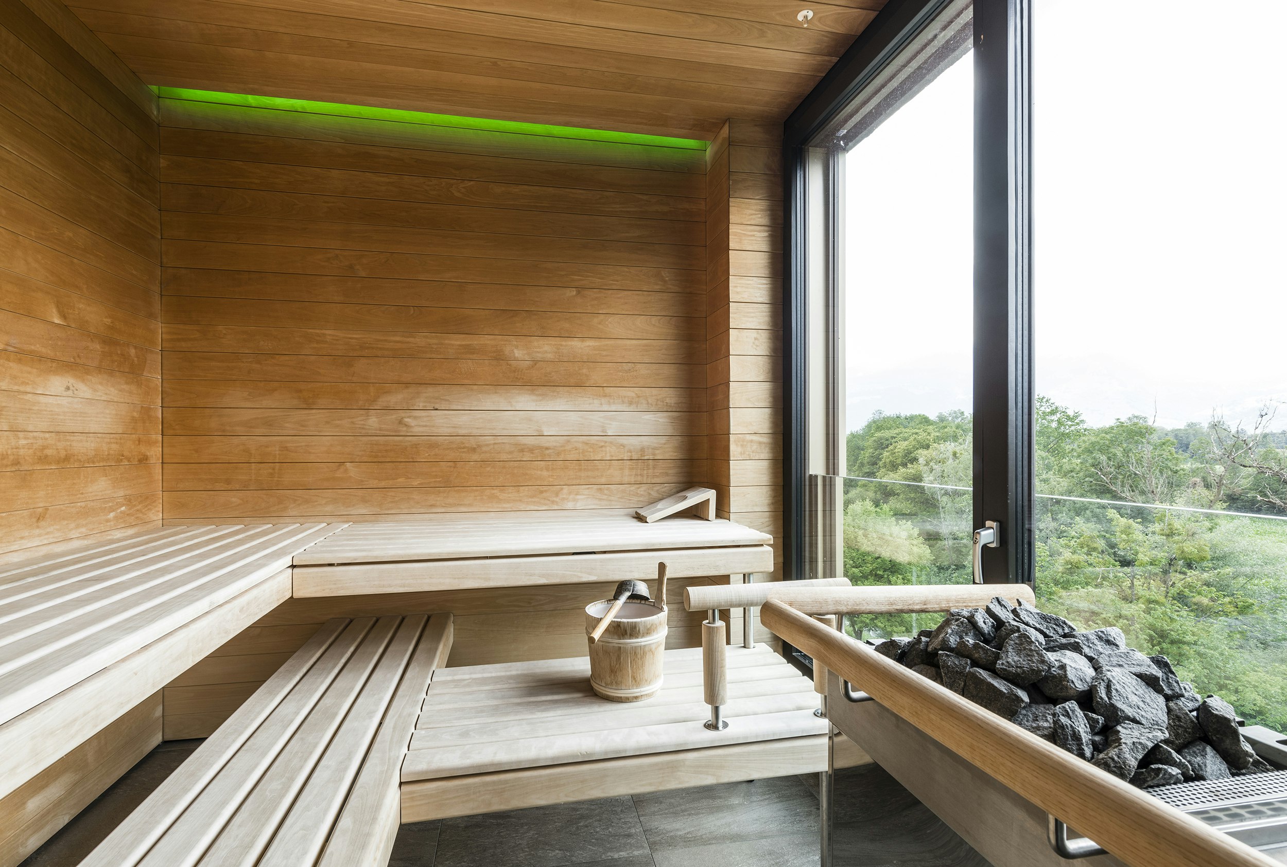 b_smart Hotel Bendern 12/25