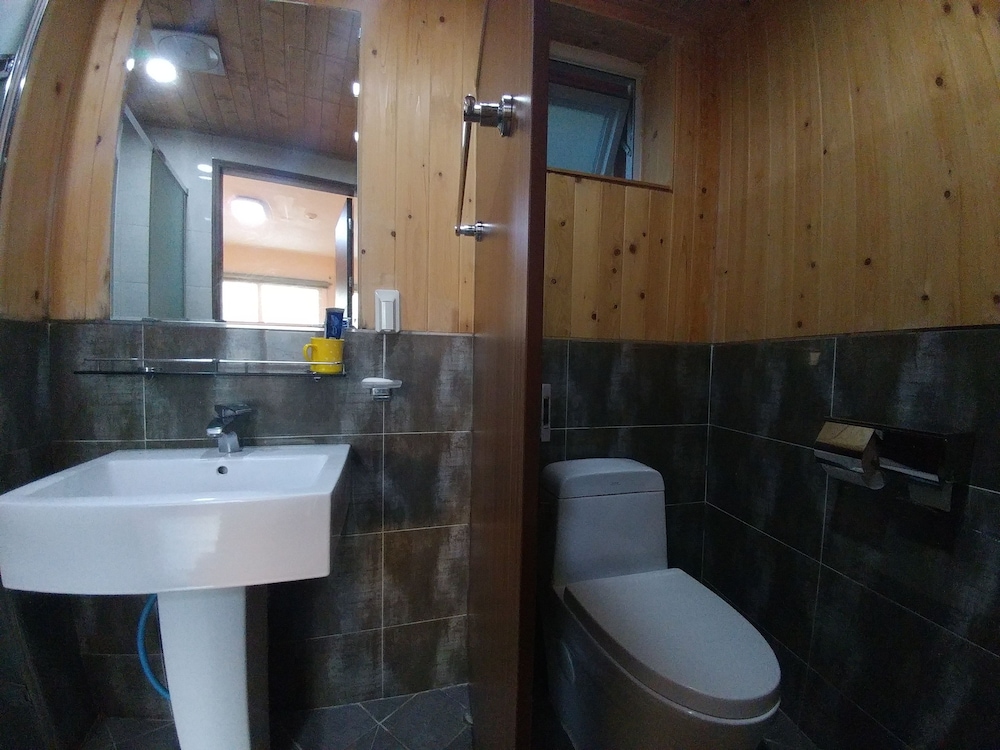 Backpacker's Home 47/50