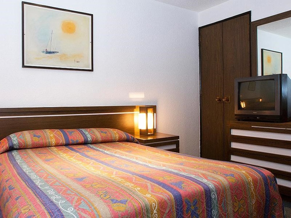 STANDARD, DOUBLE BED