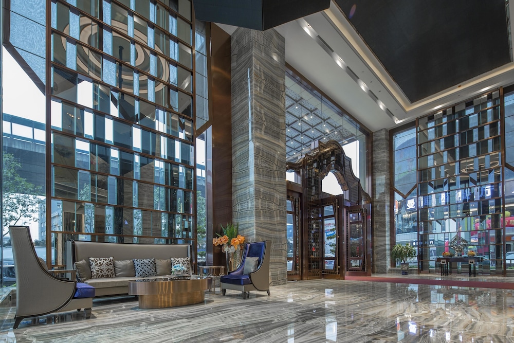 Manguo International Hotel 3/40