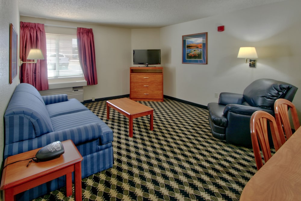 MCM Elegante Suites 27/37