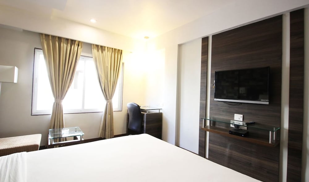Hotel Aaram Orchard 18/47
