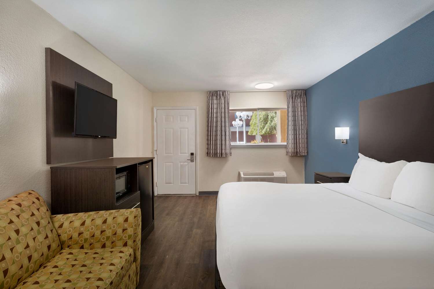 Days Inn by Wyndham Lawton 13/47