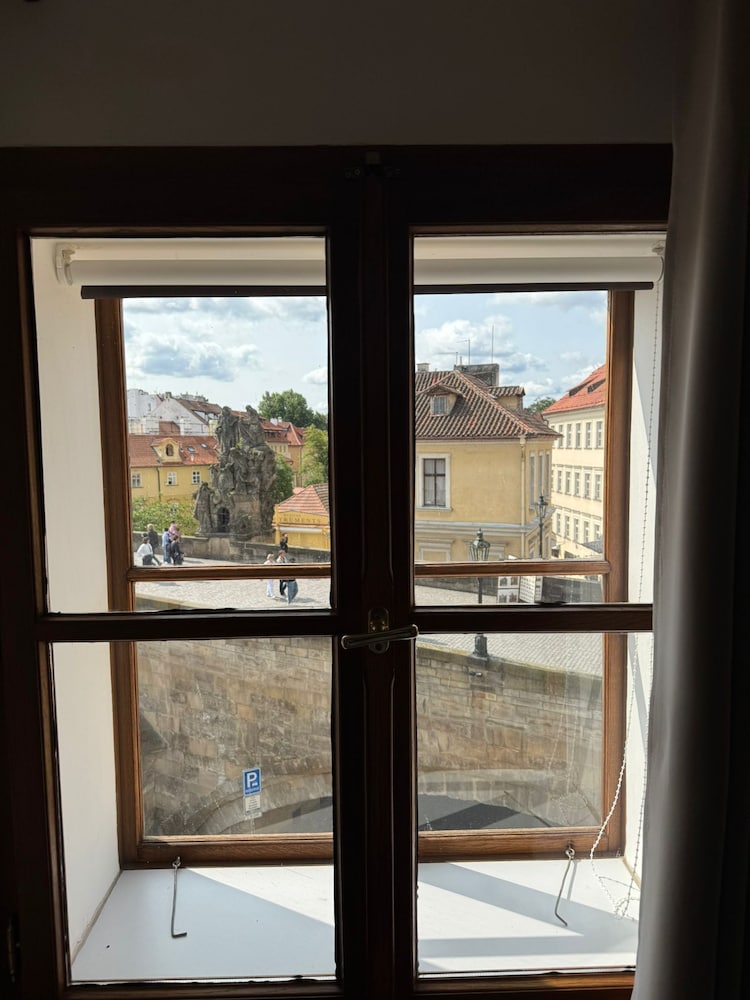 U Tri Pstrosu Hotel 27/50
