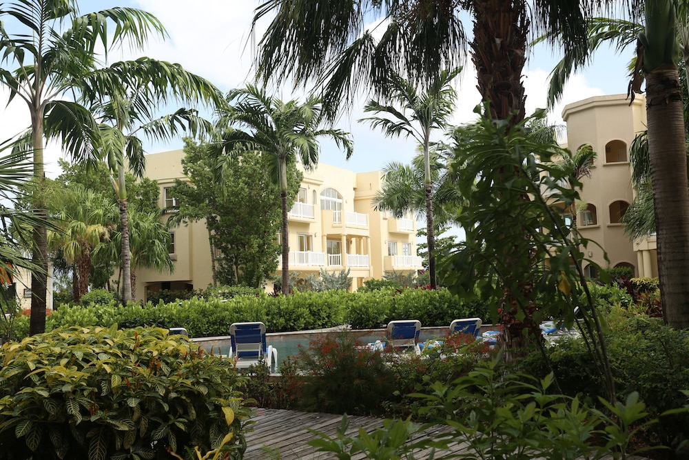 The Hamilton Beach Villas & Spa 42/50