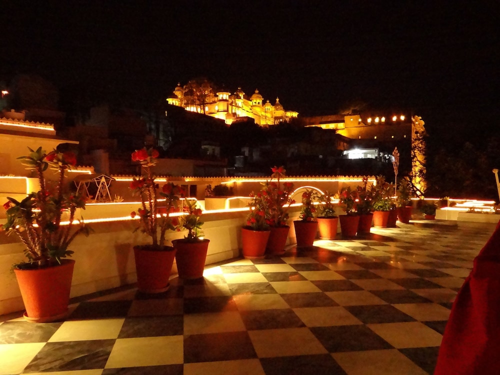 JAGAT NIWAS PALACE 27/35