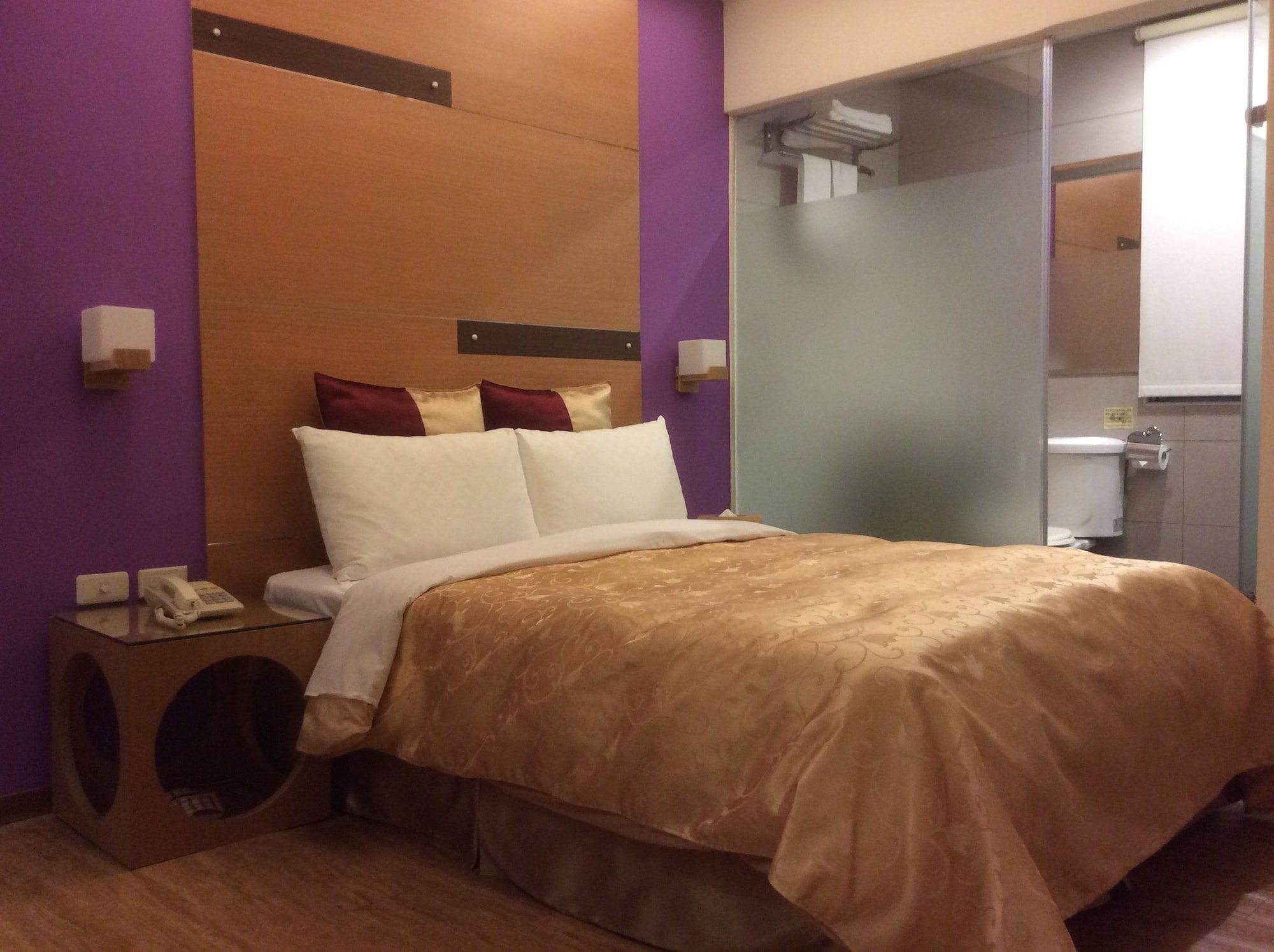 STANDARD, DOUBLE BED