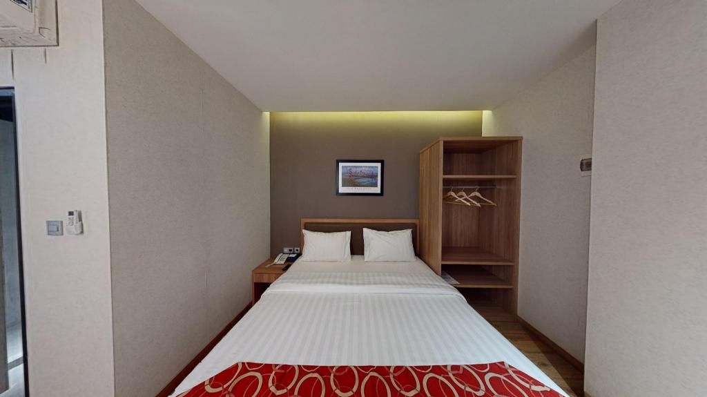 Grand Caman Hotel 7/29