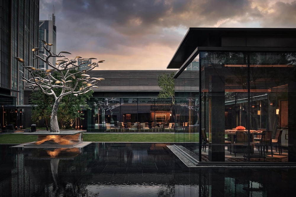 Alila Shanghai 2/61