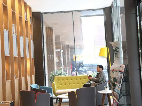 Orange Boutique Hotel Xinyang 18/28