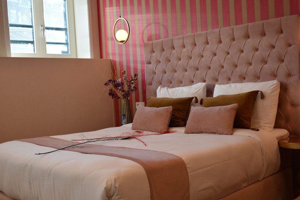 If boutique hotel 17/55