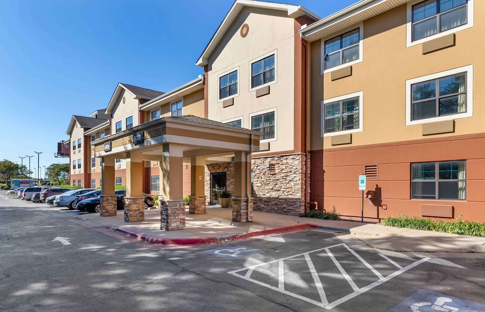 Extended Stay America - Fayetteville - Springdale 30/38