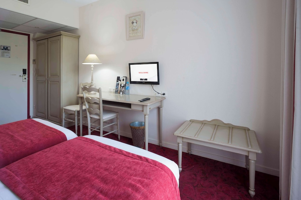 Brit Hotel Nogent Le Rotrou Hotel Du Perche 31/44