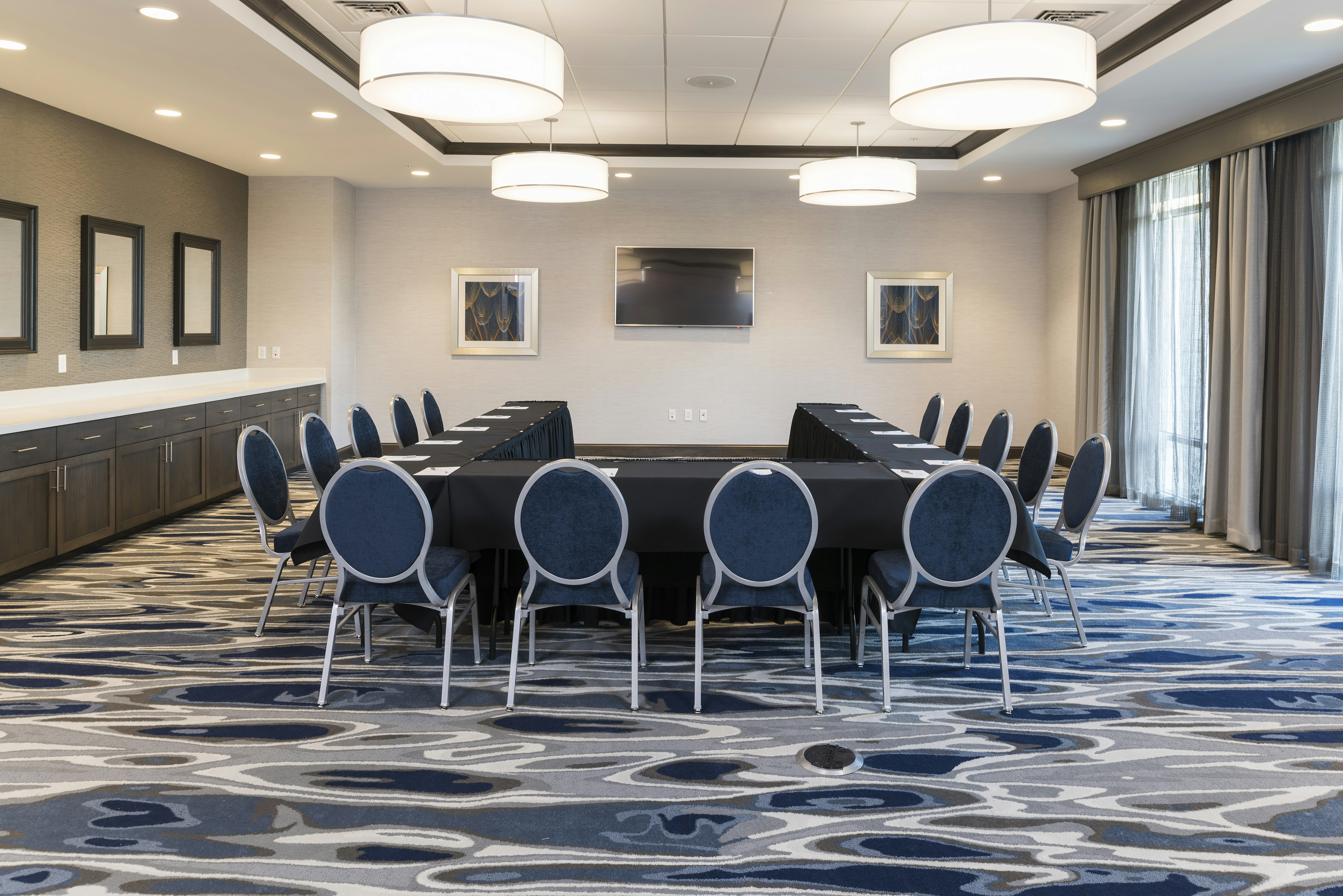 Hampton Inn Suites Indianapolis Keystone 16/20