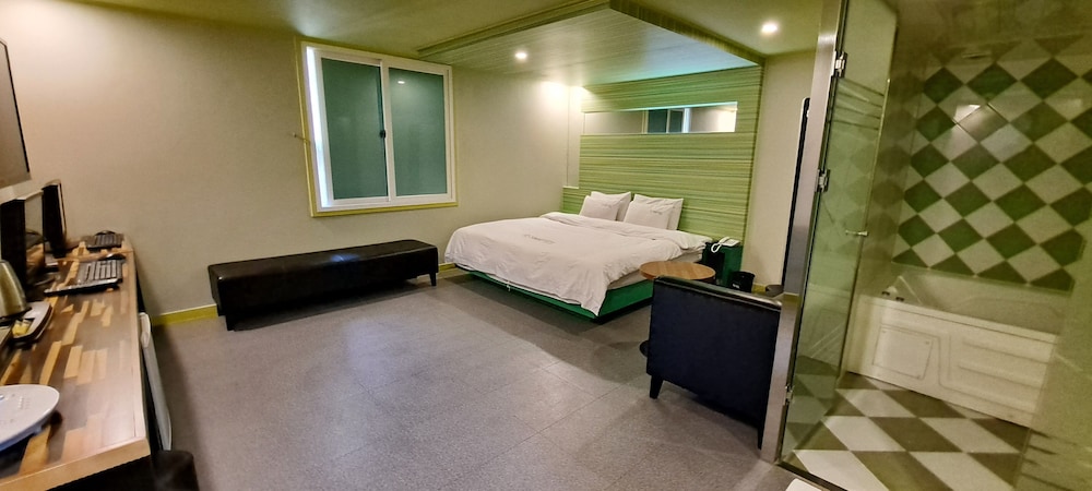 Show Motel Yangsan 28/50
