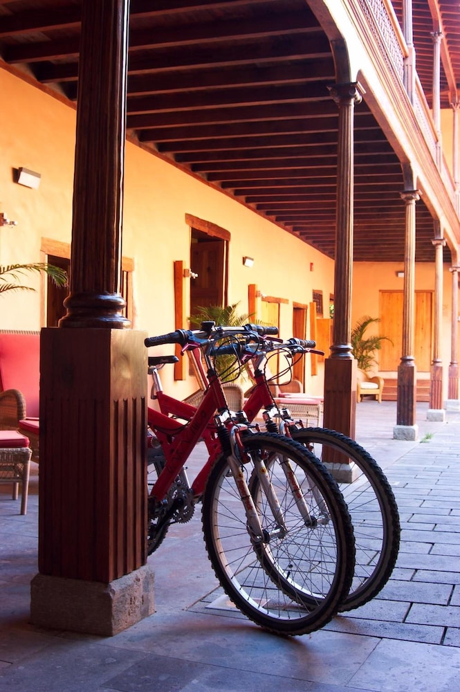 Hotel LIVVO La Quinta Roja 42/67