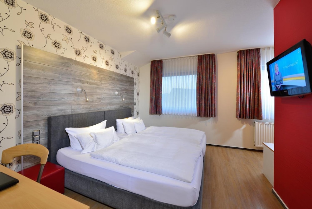 Hotel Hansen 7/41