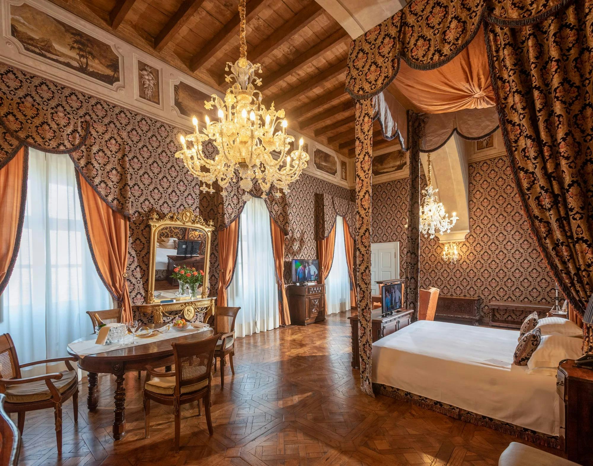 Castello di Guarene Relais and Chateaux 13/44