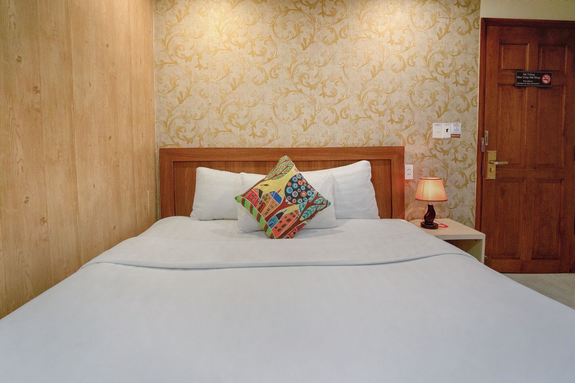 STANDARD, DOUBLE BED, NO WINDOW