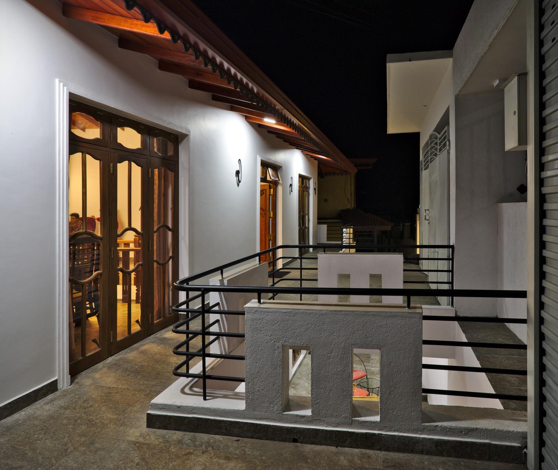 Kandyan Bluestar Villa 13/18