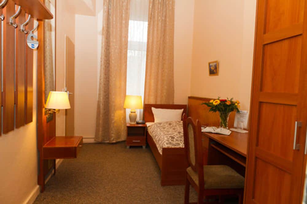 Hotel Pension Arche 32/41