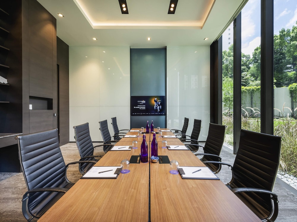 Mercure Singapore On Stevens 36/50