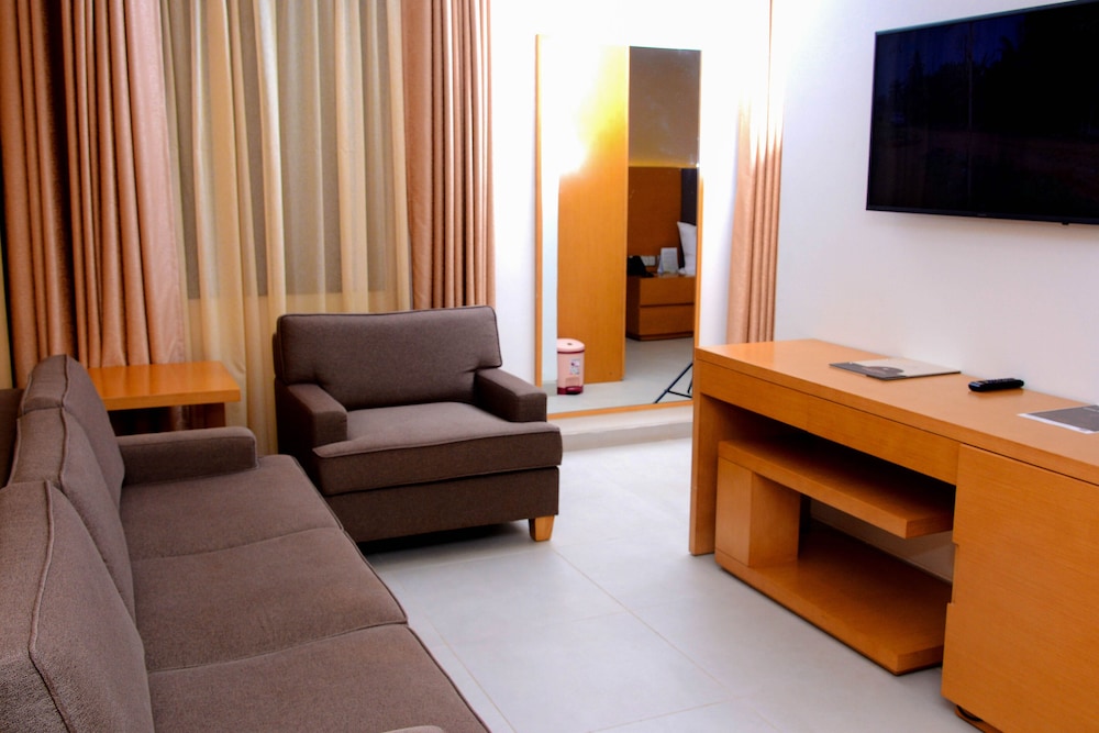 K Hotels 37/54